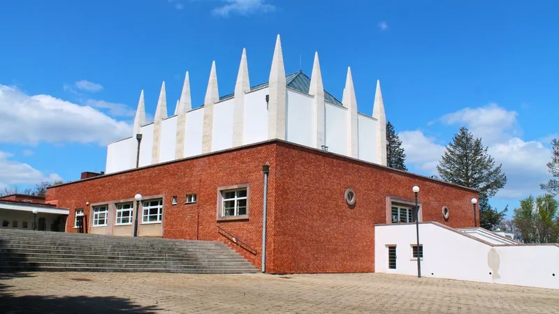 Srdce Wiesnerovy pyramidy: v krematoriu vyměnili pece za 97 milionů